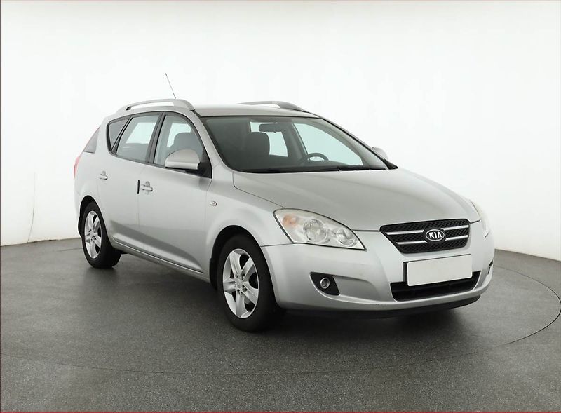 Kia Ceed (2007) 1.4 CVVT, po STK - fotografie inzerátu