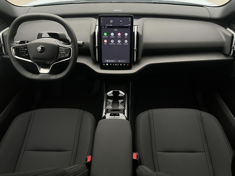 Volvo EX30 (2026) EX30 P8 AWD electric PLUS - fotka 2 z 47