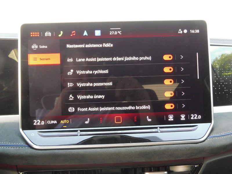Volkswagen Passat (2026) Variant R-Line 2,0 TDI 110kW D - fotka 12 z 30