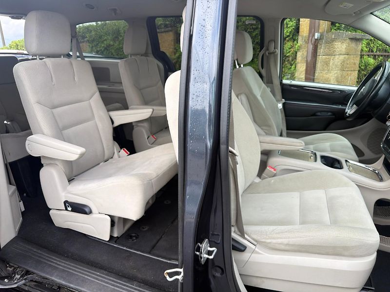 Dodge Grand Caravan (2014) 3,6 SXT Crew RT 2014 - fotka 9 z 19
