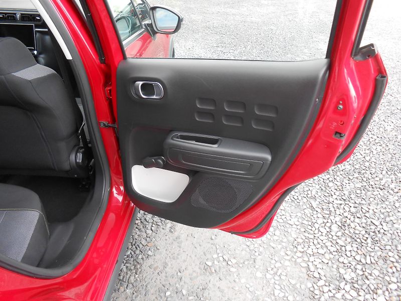 Citroën C3 1.6HDi,KLIMA,LED!!! - fotka 15 z 32
