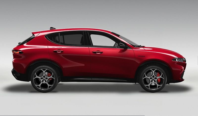 Alfa Romeo Tonale 1.3T Phev Veloce 280k - fotka 4 z 5