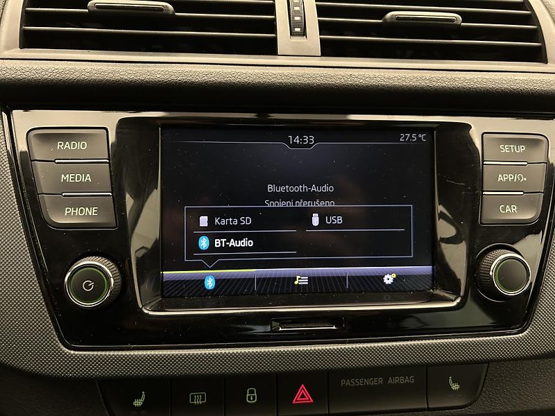 Škoda Fabia 1.0 TSI Active Plus - fotka 10 z 21
