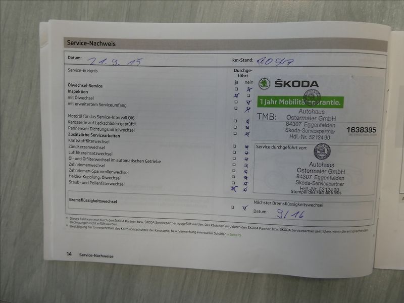 Škoda Roomster 1,2 TSI 77kW Elegance,2 x kola - fotka 39 z 48