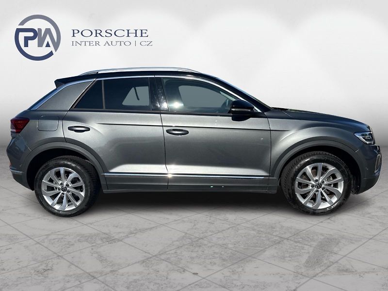 Volkswagen T-Roc 1.5 TSI Style  110 kW - fotka 7 z 29