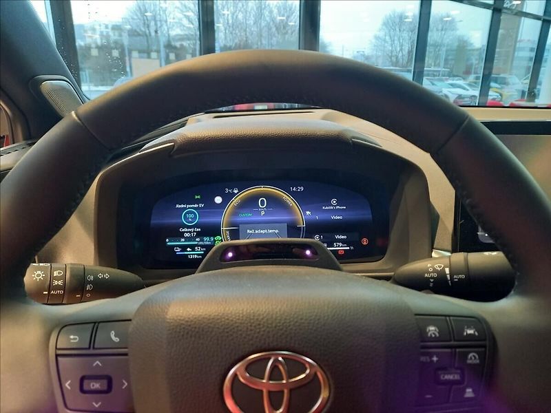Toyota C-HR 2,0 Tokyo Edition  PHEV - fotka 14 z 14
