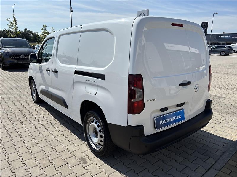 Opel Combo 1,5 CDTI 96kW L2 - fotka 3 z 37