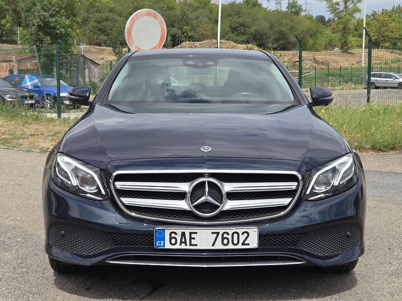 Mercedes-Benz Třídy E (2017) 220CDi  lze na splátky VŠEM!  - fotka 2 z 10