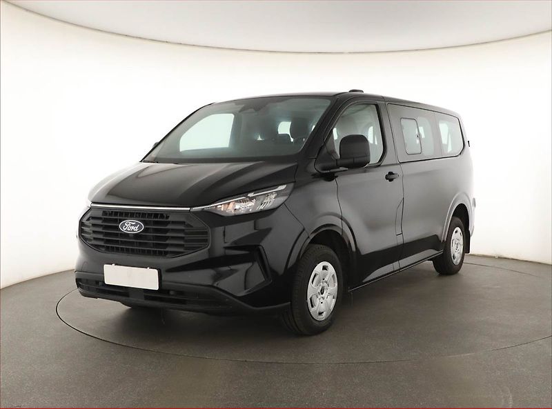 Ford Transit Custom (2025) 2.0 EcoBlue - fotka 2 z 20