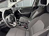 Kia Ceed (2024) SW Exclusive 1.5 T-GDI 118 kW - náhled 11