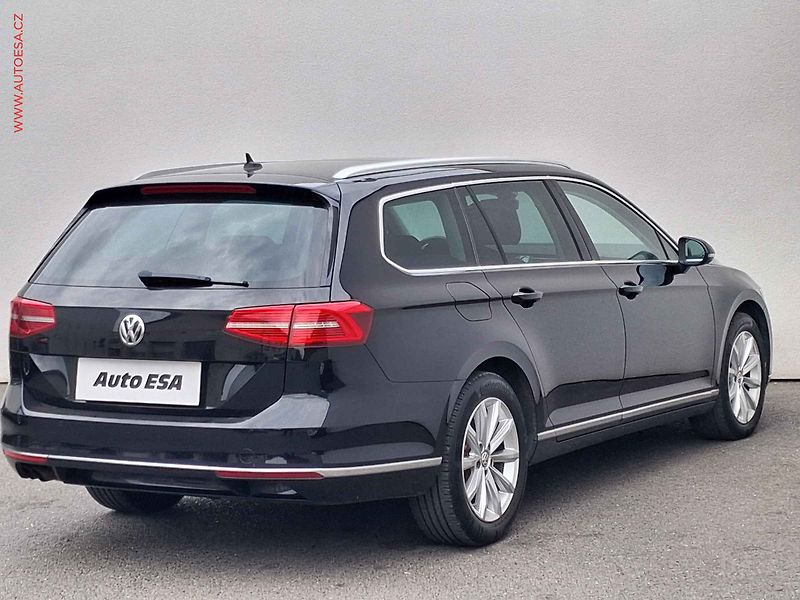 Volkswagen Passat (2015) 1.8 TSi, Highline, DSG, +ALU - fotka 4 z 21