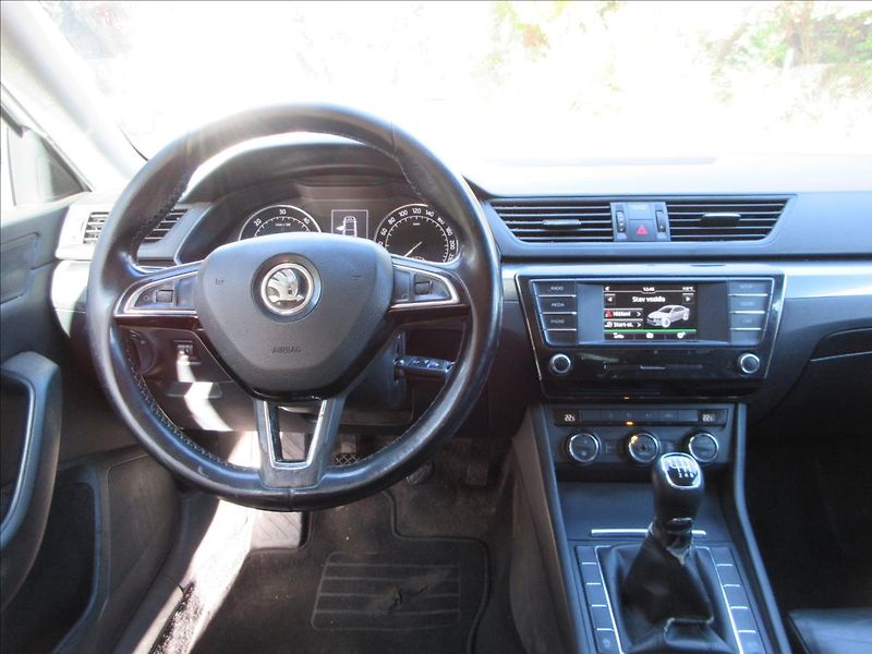 Škoda Superb 2,0 TDi, Kůže, Vada DPF, Kosme - fotka 18 z 26