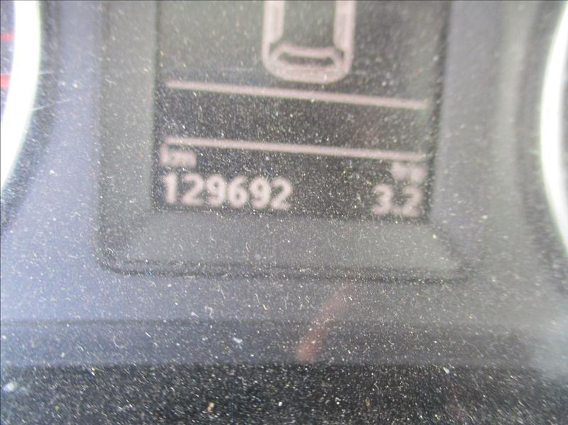 Volkswagen Tiguan 1,4 TSi, aut klima,serv.kn. - fotka 9 z 31