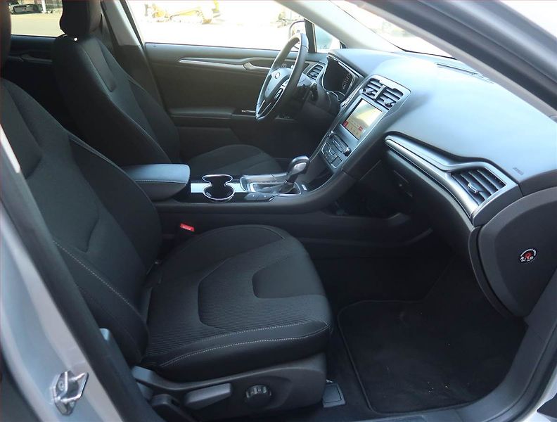 Ford Mondeo (2016) 2.0 TDCI, 4X4, Automat, Navi - fotka 9 z 18