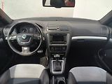 Škoda Octavia (2010) 2.0 TDi, Xenon, navi - náhled 8