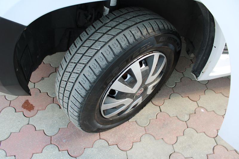 Fiat Ducato 2,3 JTD 9Míst L1H1+ 2xklima  - fotka 16 z 19