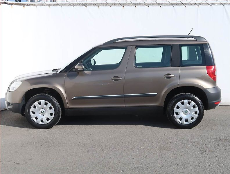 Škoda Yeti (2013) 1.2 TSI, Serv.kniha - fotka 3 z 15