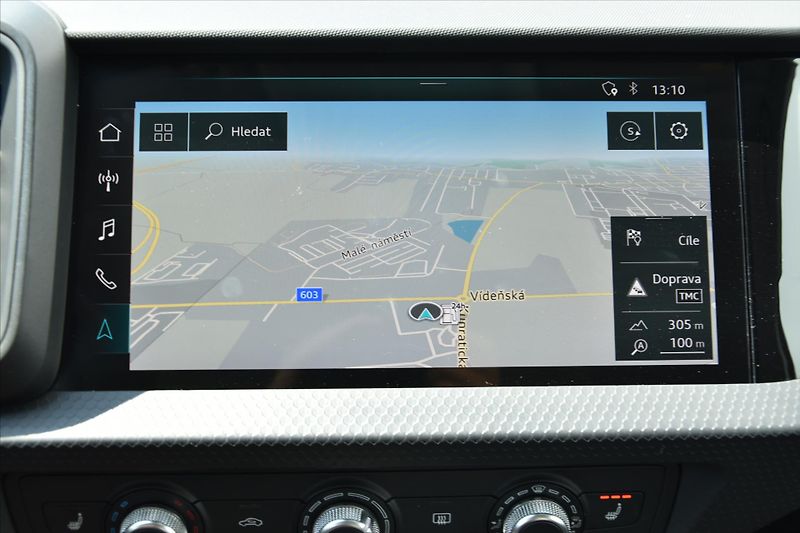 Audi A1 1.0 TFSI 85kW DPH ČR SERVIS.KN - fotka 18 z 23