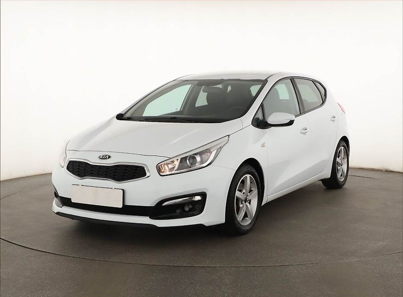 Kia Ceed (2016) 1.4 CVVT - fotka 2 z 14
