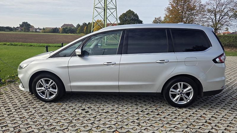 Ford Galaxy (2023) 2.0 EcoBl 110kW AT TITAN DPH - fotka 4 z 36