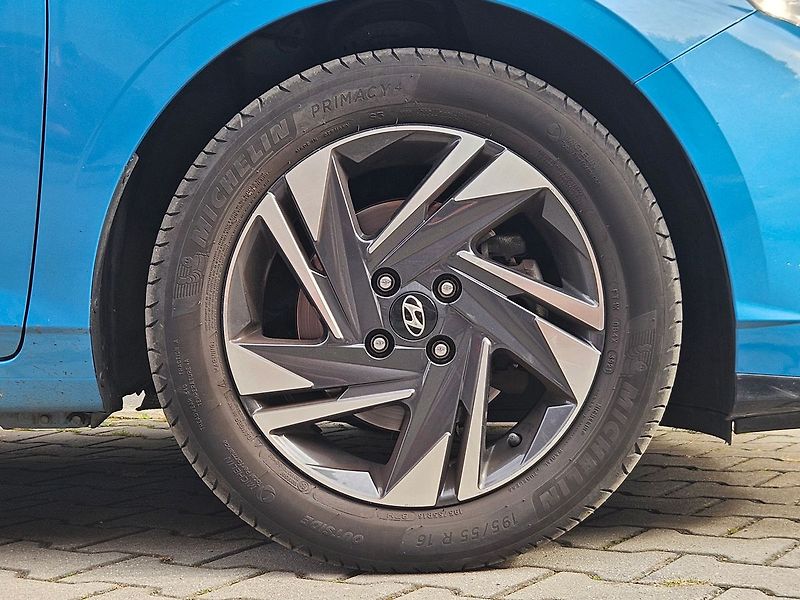 Hyundai i20 1,0 T-GDi 74kW, Style, 2.maj. - fotka 9 z 36
