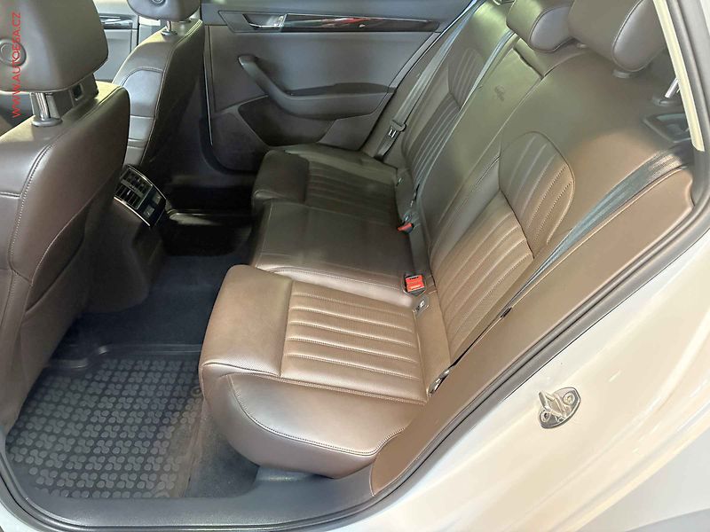 Škoda Superb (2017) 2.0TDi, DSG, webasto - fotka 10 z 17