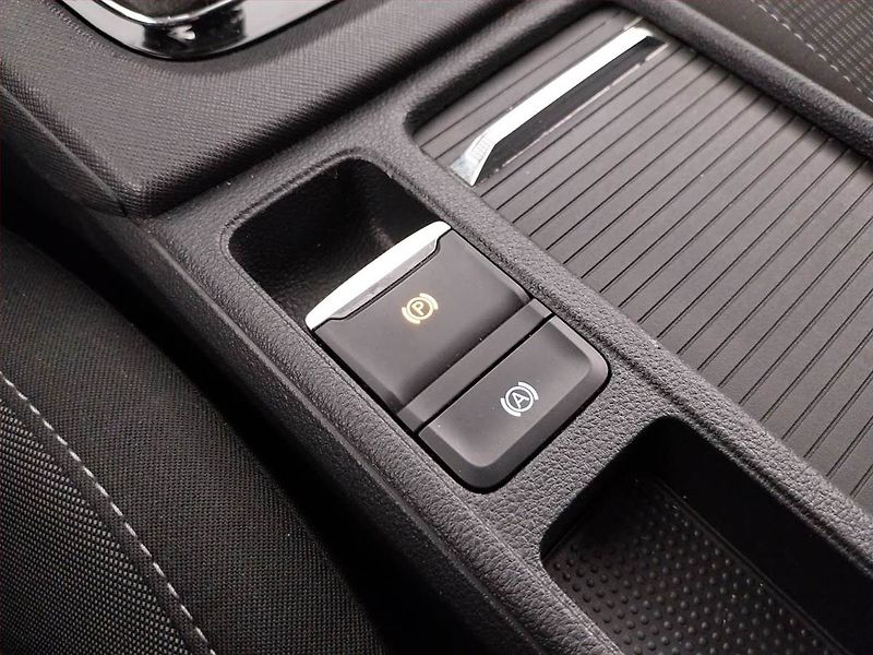 Škoda Octavia (2020) Ambition 2.0 TDI, Serv.kniha - fotka 21 z 26
