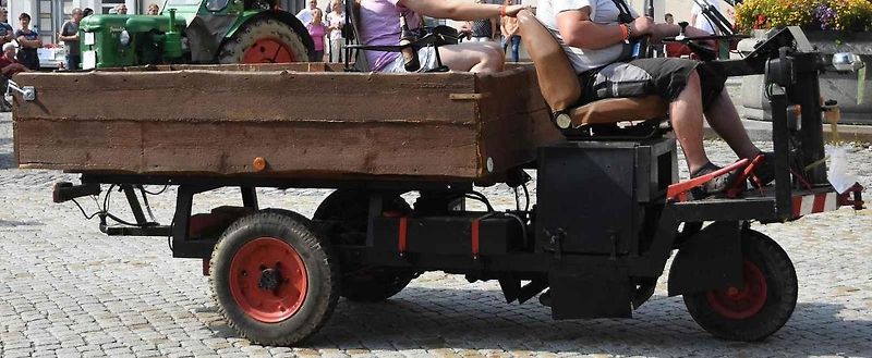 Multicar M25.