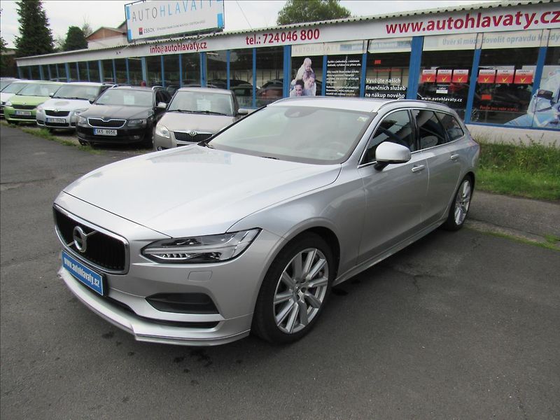 Volvo V90 2,0 D5 173kW AWD Automat - fotka 1 z 33