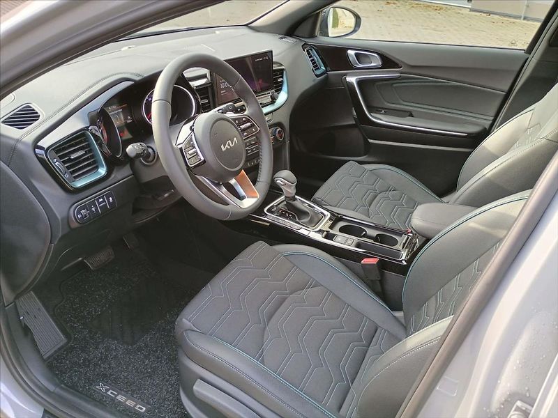 Kia XCeed 1.6 1,6 T-GDi GPF 7DCT STEEL E - fotka 6 z 8