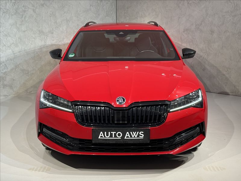 Škoda Superb 1,5 TSi  DSG Sportline Virtual - fotka 2 z 48