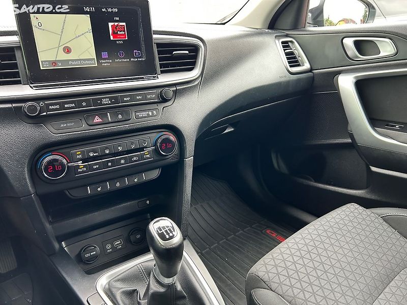 Kia Ceed (2018) 1.6 CRDi 100 KW - fotka 22 z 28