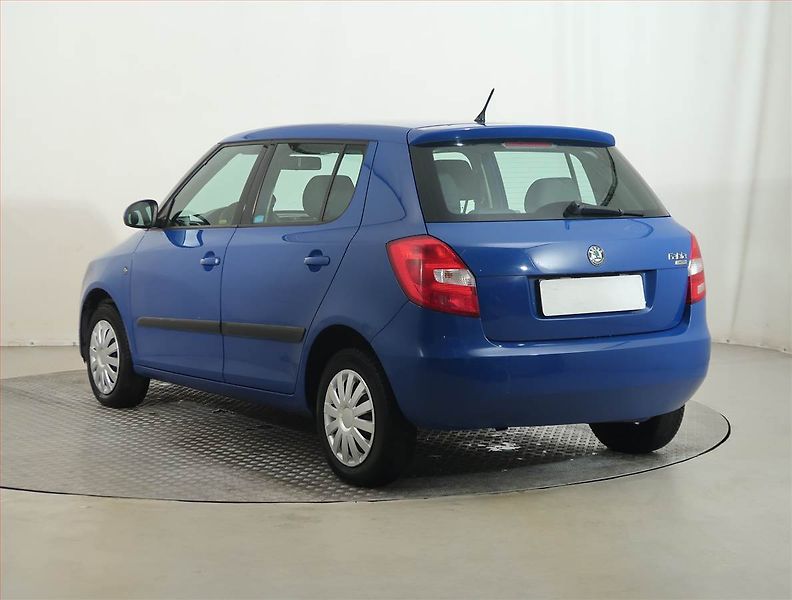 Škoda Fabia (2008) 1.2, po STK, plně pojízdný - fotka 4 z 13