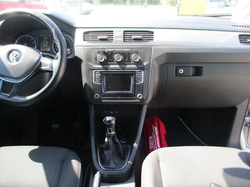 Volkswagen Caddy (2015) 1,4 TSi servis VW - fotka 6 z 9
