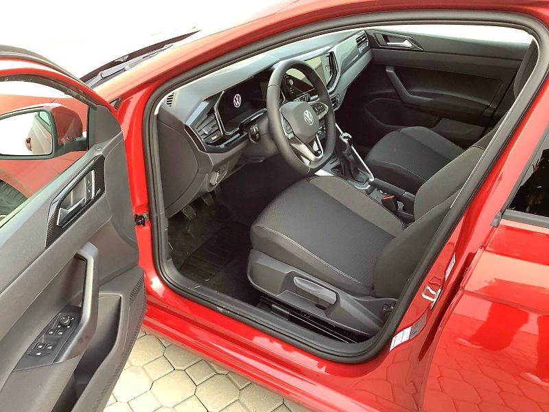 Volkswagen Polo (2025) People 5G 1,0TSI - fotka 5 z 8