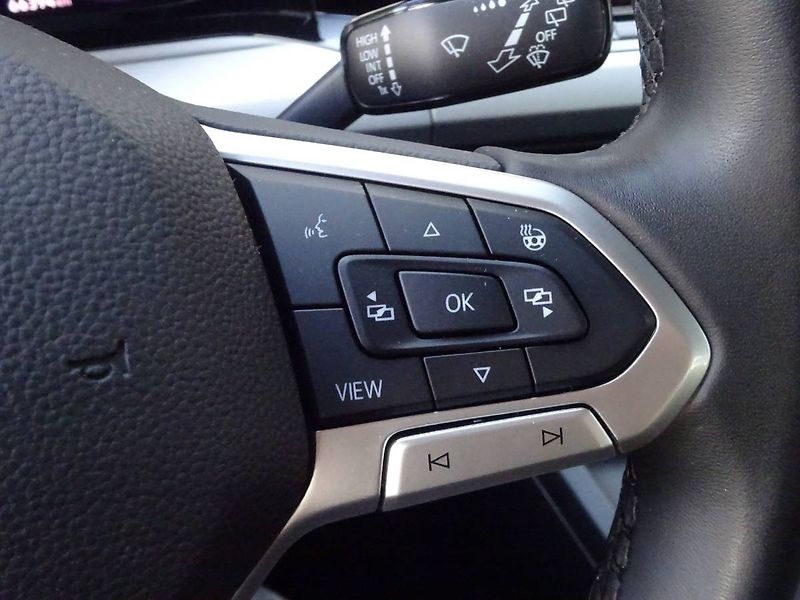 Volkswagen Golf Variant (2021) 1.0TSi/ 81kW Life - fotka 11 z 29