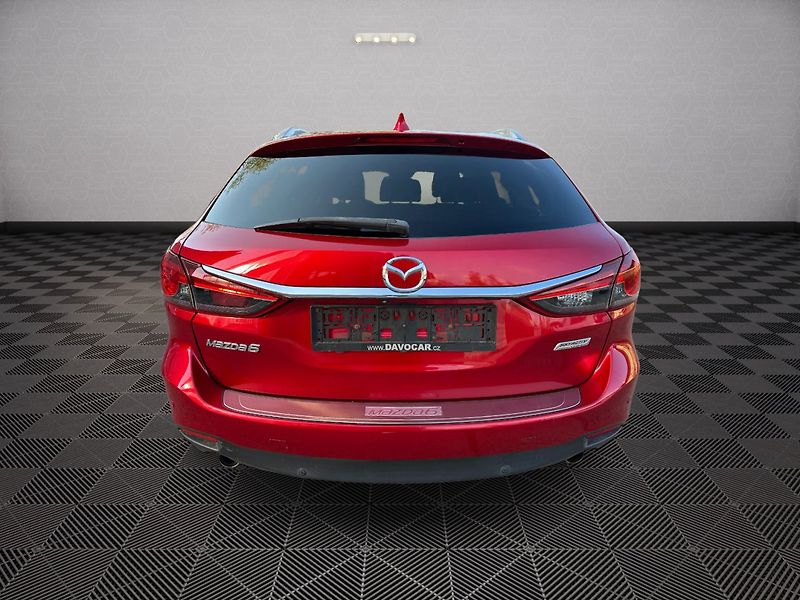 Volkswagen Polo (2009) 1.6i 77kw - fotka 5 z 13