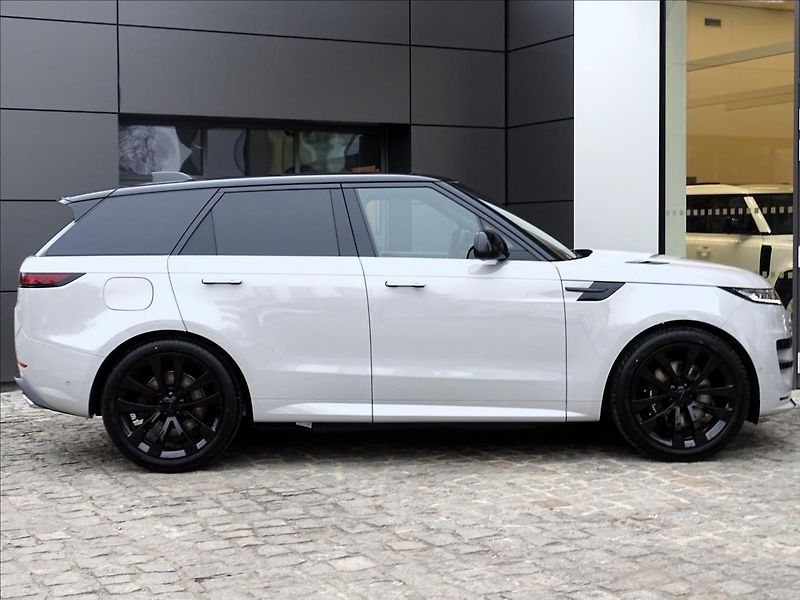 Land Rover Range Rover Sport (2026) 3,0 P550e AUTOBIOGRAPHY PHEV - fotka 5 z 29