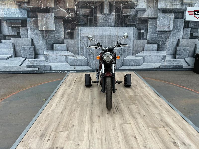 Royal Enfield Meteor 350 (2022) - fotka 2 z 19