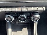 Renault Captur (2020) 1.3 TCe,103kW,Automat,Intens,Č - náhled 25
