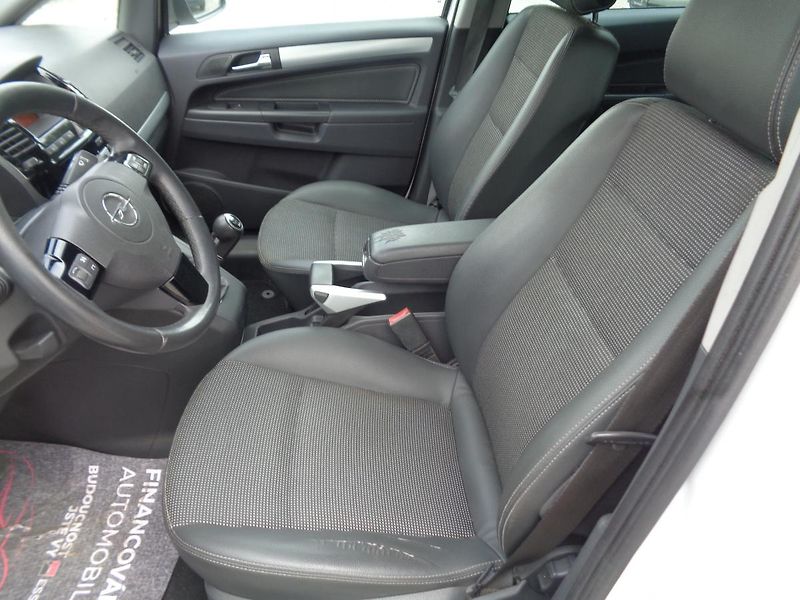 Opel Zafira 1,7 CDTI - fotka 14 z 16
