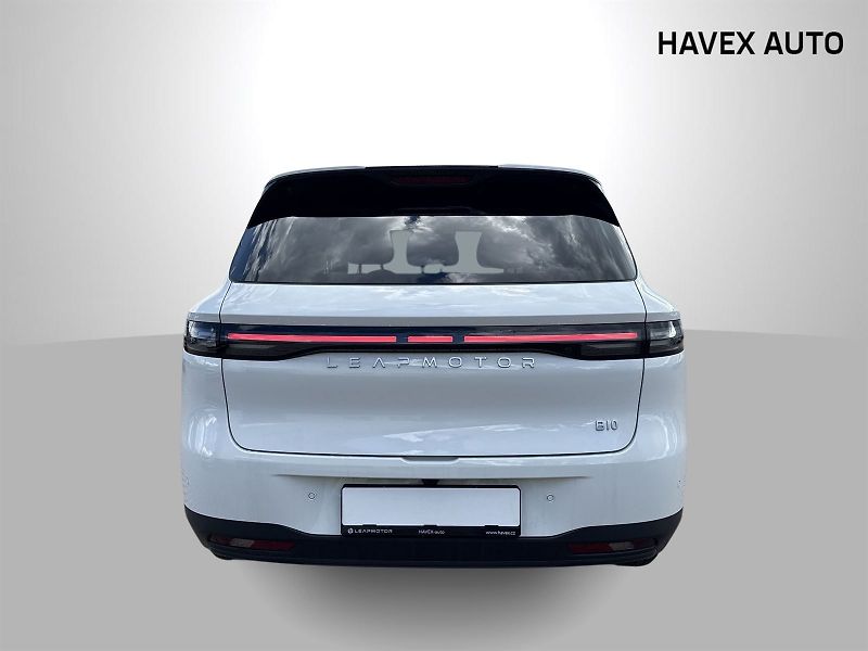 Leapmotor B10 (2026) DESIGN HYBRID EV 18,8 kWh - fotka 30 z 30