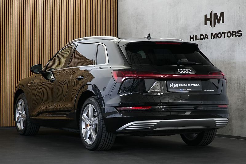 Audi e-tron 55 300kW Matrix Tažné ZÁRUKA - fotka 2 z 43