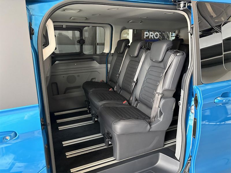 Ford Tourneo Custom (2026) Titanium X L2, Tourneo, 2.0 Ec - fotka 8 z 9
