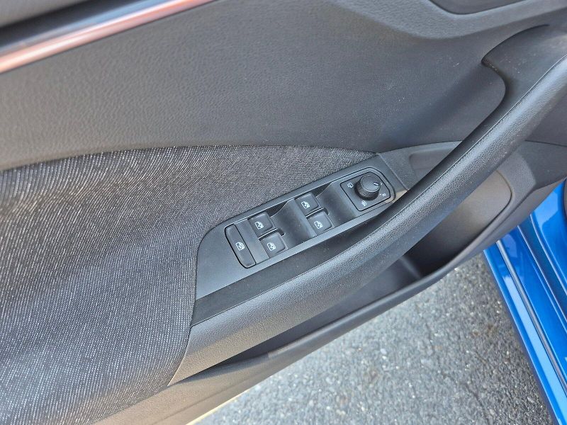 Škoda Scala (2024) Top Selection 1.0 TSI 85 kW 6° - fotka 16 z 36
