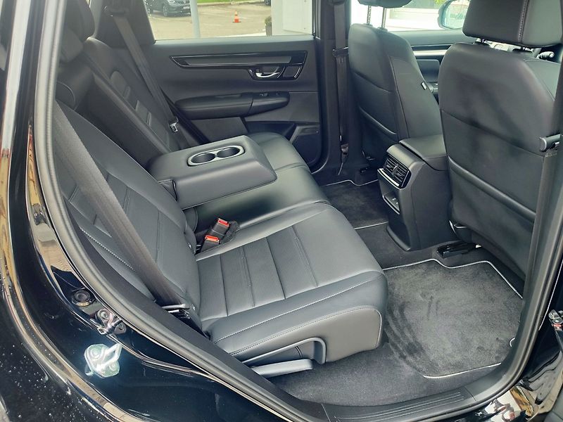 Honda CR-V (2026) 2.0 e:PHEV ADVANCE TECH  BLACK - fotka 28 z 38