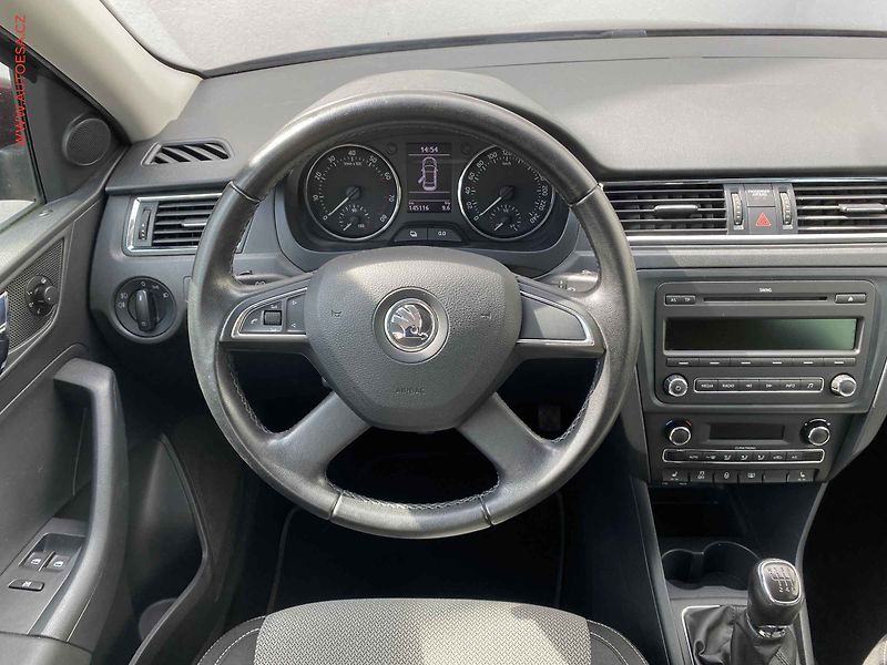 Škoda Rapid (2013) 1.2 TSi, Elegance - fotka 11 z 18