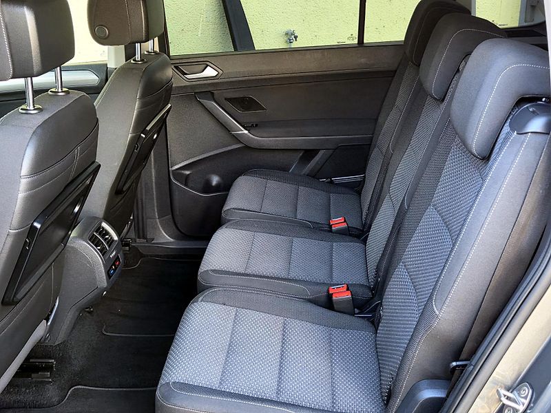 Volkswagen Touran 1,2TSi, 7míst, CEBIA   - fotka 17 z 44