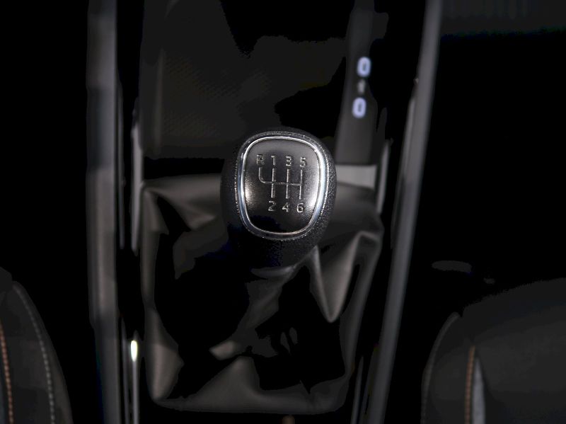 Škoda Kamiq (2024) SELECTION 1.0TSI 85KW - fotka 31 z 39
