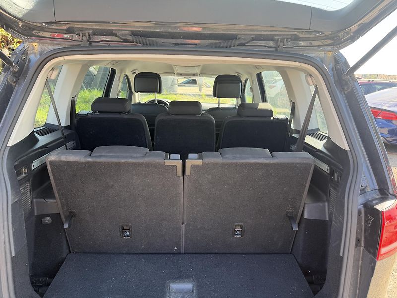Volkswagen Touran 1.4 TSI 7 MIST 110KW - fotka 10 z 21